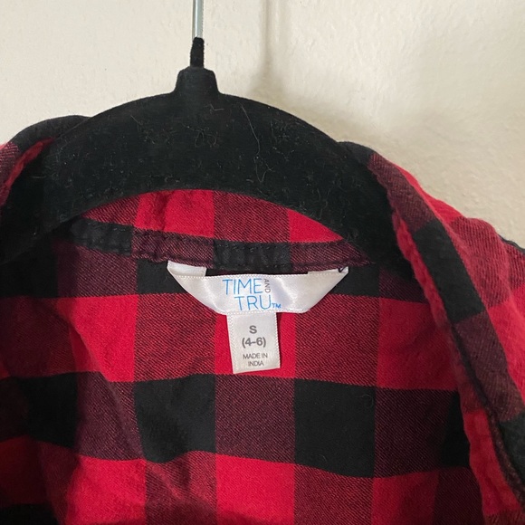Red flannel - Picture 2 of 3